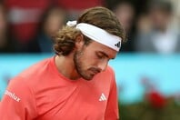 Στέφανος Τσιτσιπάς: Δεν διαθέτει ελληνικό δίπλωμα - Μέχρι σήμερα δεν έχει εμφανιστεί στις Αρχές