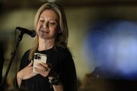 ΜΑΡΙΑ ΚΑΡΥΣΤΙΑΝΟΥ ΚΟΜΜΑ ΑΝΤΙΔΡΑΣΕΙΣ ΣΥΓΓΕΝΩΝ ΤΕΜΠΗ