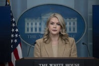 Τι συνέβη με τα χείλη της Κάρολαϊν Λέβιτ;