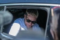 Γιώργος Μαζωνάκης: Η στιγμή που ο 21χρονος φτάνει στην Ευελπίδων για να τον καταγγέλλει