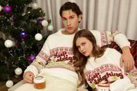 Πώς να φορέσεις το Ugly Christmas Sweater φέτος στις Γιορτές