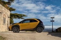 Οδηγούμε το νέο Toyota Aygo X Hybrid στη Φλωρεντία