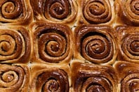 Cinnamon Rolls: Αυτά είναι τα 9 πιο αφράτα της πόλης 