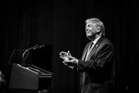 ΤΡΑΜΠ ΜΑΤΣΑΔΟ ΝΟΜΠΕΛ ΕΙΡΗΝΗΣ