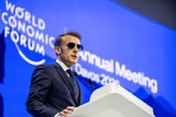 ΤΡΑΜΠ ΜΑΚΡΟΝ ΝΤΑΒΟΣ ΓΥΑΛΙΑ