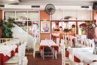 Ταβέρνα ο Τάσος: Η ιστορία του καλού ελληνικού φαγητού στα δυτικά προάστια