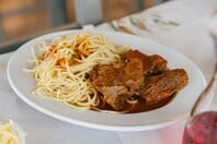 Στη Μόνικα τρως σαν στο σπίτι σου 