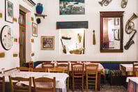 Πειναλέων: Μια ταβέρνα που συνδέει το παρελθόν με το παρόν της πόλης