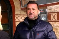 Πλακιάς για Τέμπη: «Ξέρεις τι είναι να είσαι γονιός και να παρακαλάς το παιδί σου να μην κατάλαβε κάτι;»