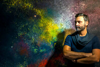 «Αθέατη Ύλη»: Η αφαίρεση ως εικαστική στάση στη νέα έκθεση του Σταύρου Δίτσιου