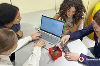 Οι μαθητές και οι μαθήτριες που αξιοποιούν την τεχνολογία ως εργαλείο φροντίδας