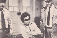 «Πειραματόζωο»: η εκτός ορίων ταινία του Γιάννη Κοκκόλη, που άλλαξε τα δεδομένα στην Αθήνα της μεταπολίτευσης 