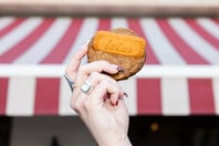 Yum Guilt Free: Το αγαπημένο free guilt pleasure της Γλυφάδας