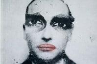 Ο Τόμας Τσιπ, ο καλλιτέχνης που έκανε τις εκθέσεις να μοιάζουν με παράξενα ψυχικά τοπία, πέθανε πρόωρα