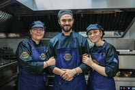 Ήρθε πλέον και στο κέντρο της Αθήνας ο γνωστός «ΜΠΑΜΠΗΣ» του Φαλήρου