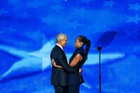 Η μιντιακή αυτοκρατορία του ζεύγους Ομπάμα επεκτείνεται τώρα και στο Μπρόντγουεϊ 