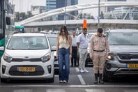 "Γιατί δεν θα σταθώ όρθια όταν ηχήσει η σειρήνα της Ημέρας Μνήμης του Ολοκαυτώματος" 