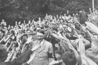 ΕΠΕΞ Πώς μπόρεσε να συμβεί κάτι τέτοιο; Το ερώτημα που εξακολουθεί να στοιχειώνει τη Γερμανία 