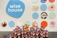 Η Hans & Gretel στήριξε το έργο της Wise Greece με μια πράξη προσφοράς 