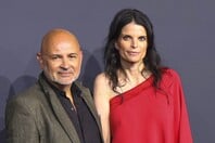 Η Αθηνά Ωνάση σε σπάνια δημόσια εμφάνιση στη Βαρκελώνη