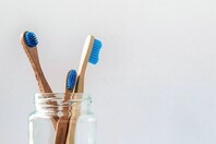 ΟΔΟΝΤΟΒΟΥΡΤΣΑ ΗΛΕΚΤΡΙΚΗ ΧΕΙΡΟΚΙΝΗΤΗ
