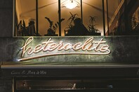 Heteroclito: Ένα bar à vin που λειτουργεί ως χάρτης της οινικής απόλαυσης
