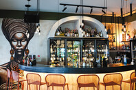 Ζιράφ: Ένα wine bar που τολμά να ξεχωρίζει
