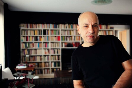 «Η σκιά του Κυβερνήτη», Άρης Σφακιανάκης.