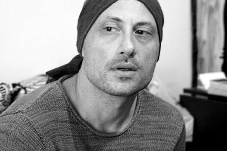«Η Μοναξιά της Βαρύτητας», Γιώργος Χωματηνός