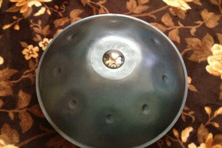 Spyros Pan, live hang drum