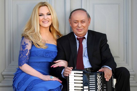 Αν μ’ αγαπούσες λίγο