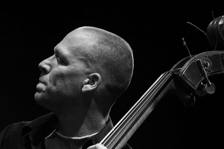 Avishai Cohen trio