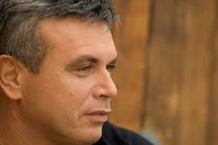Μανώλης Λιδάκης