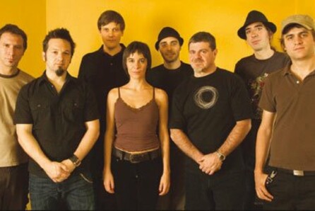 ΒΑJOFONDO TANGO CLUB