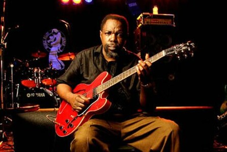 LURRIE BELL’S CHICAGO BLUES BAND FEATURING MATTHEW SKOLLER