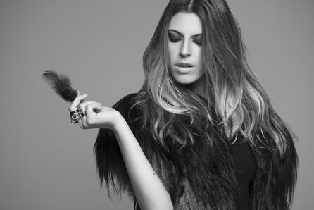 Angelika Dusk Live
