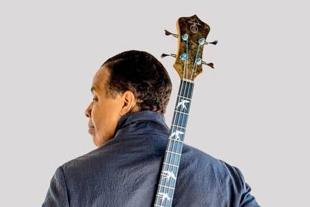 Stanley Clarke Band, Magic Bass