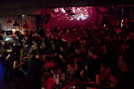 The last chance party