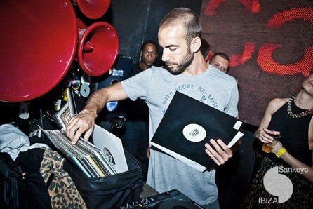 Julian Perez @ Maze