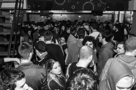 Senza Opening