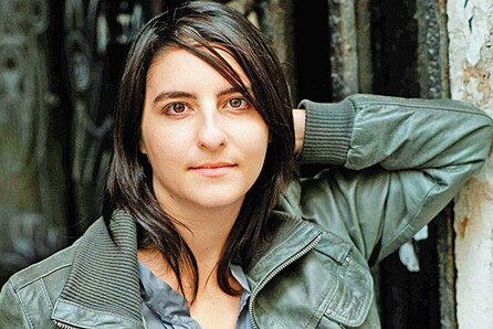 Elizabeth Marie, ​«Ακραιόφιλο»