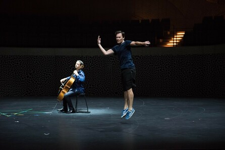 Φεστιβάλ Αθηνών 2019: Mitten wir im Leben sind/ Bach6CelloSuiten 