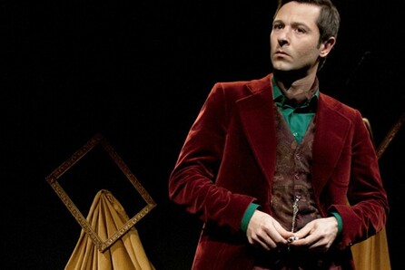 David Hare, Oscar Wilde: Το φιλί του Ιούδα