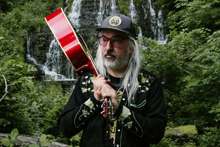 J Mascis/ Jef Maarawi