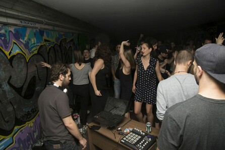 Street Party: 2 χρόνια Radical Breaks