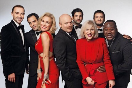 Μάνα θα πάω στο Hollywood