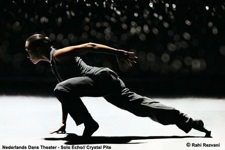 - Solo Echo (Crystal Pite) - Kleines Requiem (Hans van Manen) - Stop Motion (Sol Léon & Paul Lightfoot) 