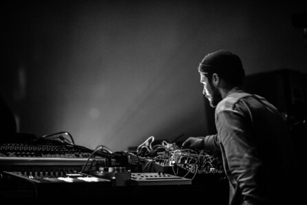 Analogue: Blawan w/ Mr.M, Jerm & A.metz 