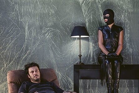 Σκάσε ή η χαμένη παντόφλα του Μανώλη Καρέλη 