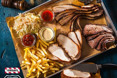 Aυθεντικό, αμερικάνικο BBQ ήρθε στα Fridays Κηφισιάς
